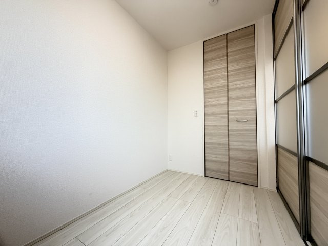 グランクレール西二見の洋室