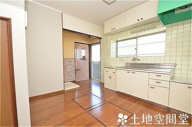 通谷３丁目　貸家の居間・リビング