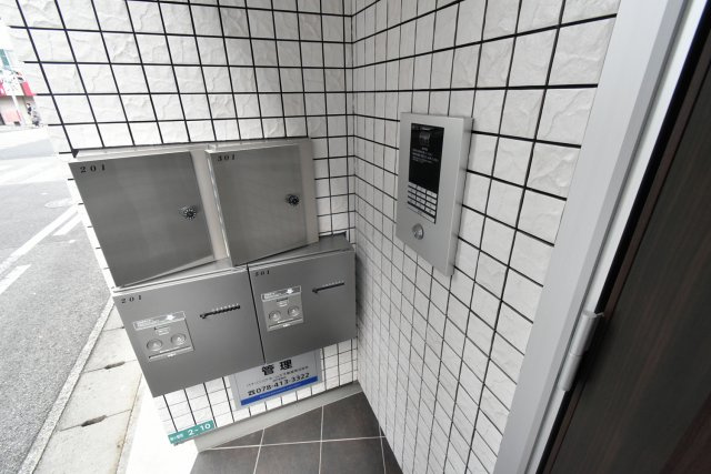ルシエル城ケ堀のエントランス