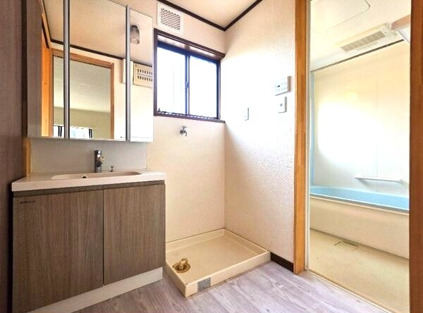 犬山駅南戸建の洗面所