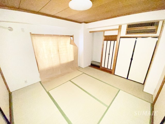 サンモール井上の和室|8帖の和室です