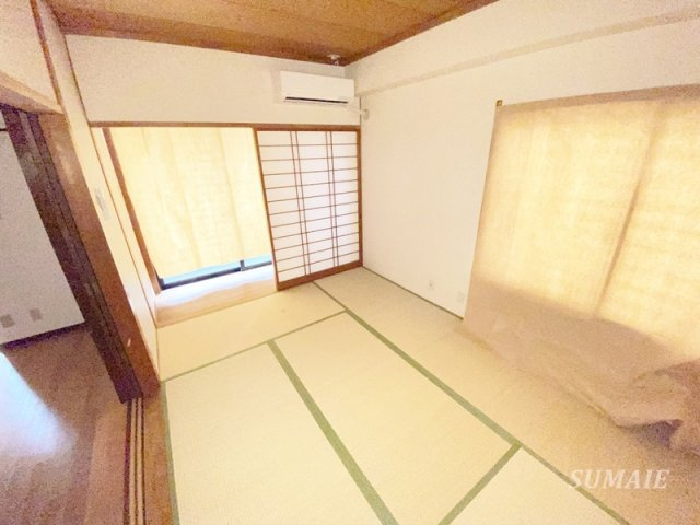 サンモール井上の和室|リビング横の6帖和室です