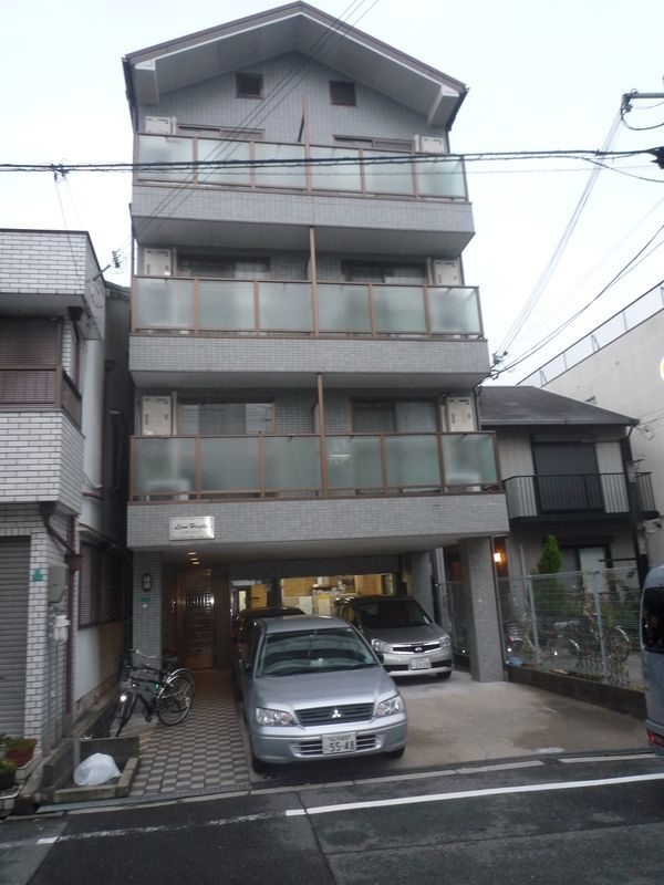 レオンハイツの外観