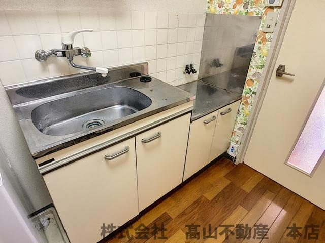 宗像市赤間３丁目のアパートのキッチン