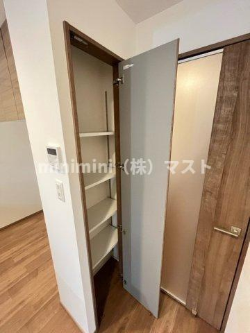 スプランディッド難波WESTⅢの収納