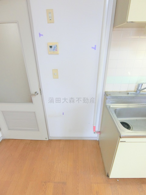 シャトレ山王ビルのキッチン|冷蔵庫置き場