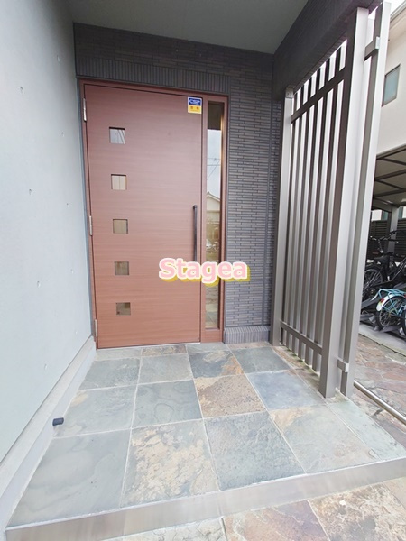 FLEX高鼻のエントランス