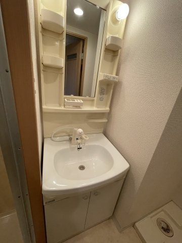 フローライト上新庄駅前