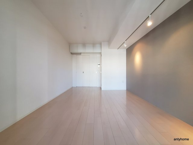 SERENiTE本町エコート　仲介手数料無料の洋室