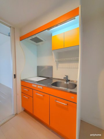 SERENiTE本町エコート　仲介手数料無料のキッチン