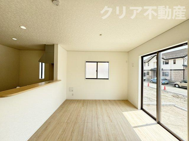 【居間・リビング】 | LDK22帖☆前橋市青柳町新築☆南道路☆