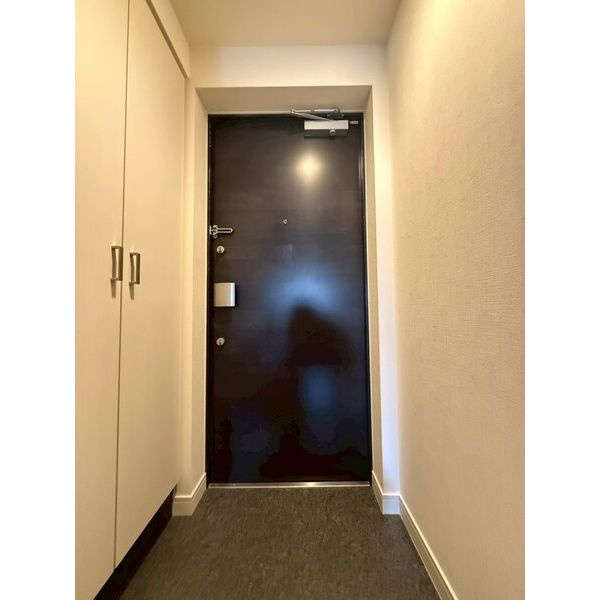 プレサンスジェネ丸の内　名古屋市賃貸　仲介手数料無料の玄関