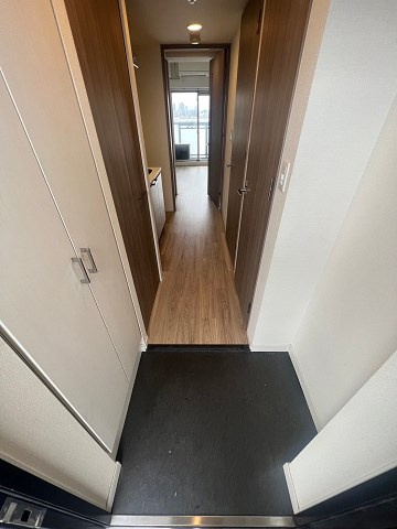 プレサンス塚本駅前の玄関