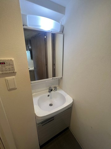プレサンス塚本駅前の洗面所