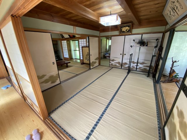 丹波市氷上町井中の中古一戸建の和室|6帖