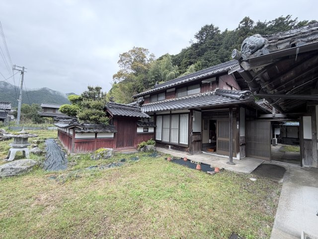 丹波市氷上町井中の中古一戸建の外観