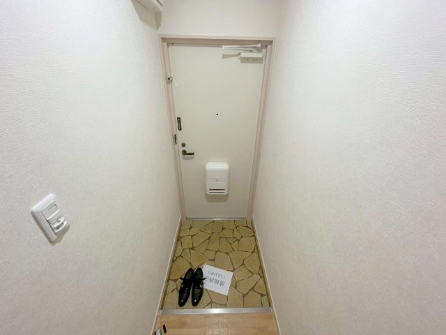 ビギンハイツA棟の玄関