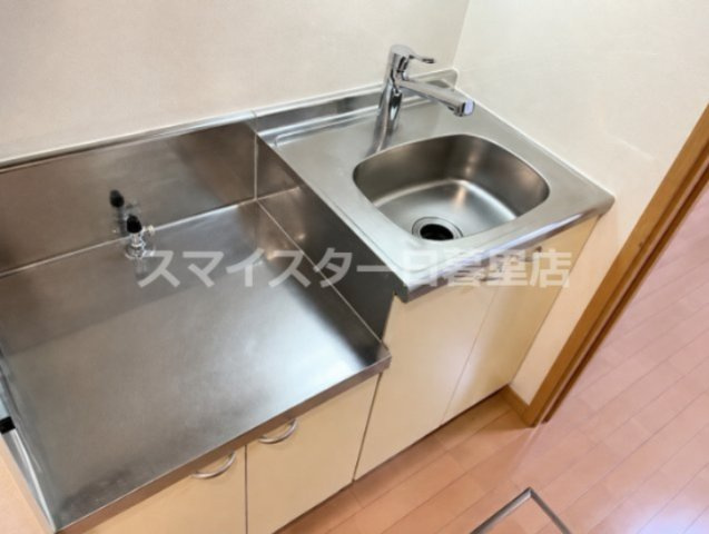 クレフラスト一之江のキッチン