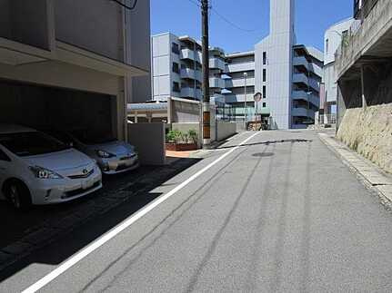 牛田コーポラスC棟の周辺