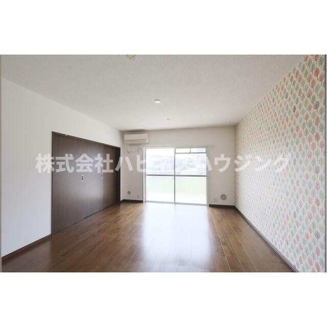 テレパレス柏てるて　南街区　１号棟の居間・リビング