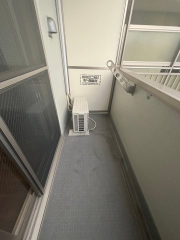 ハクユウ元町のバルコニー