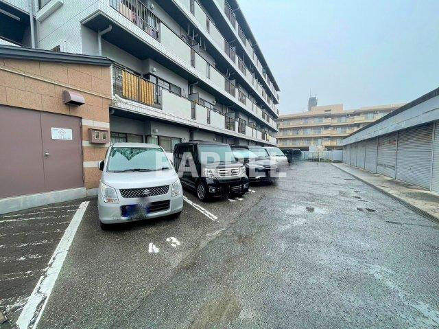 第2グランドハイツ太田の駐車場