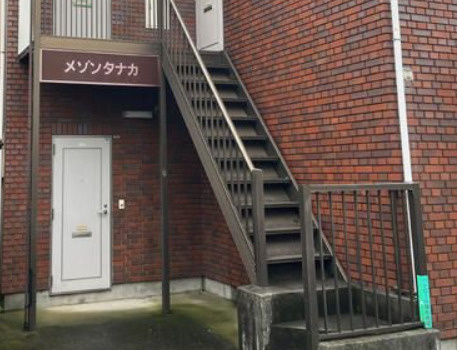 メゾンタナカのエントランス