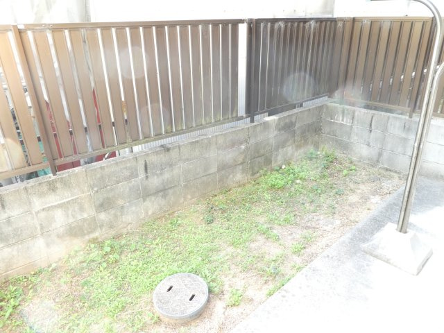 宝ハイツの庭