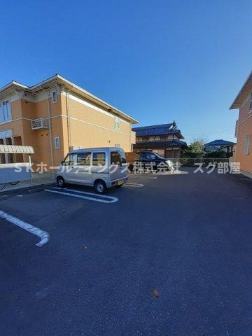 ベル　ファミーユⅠ　１番館の駐車場