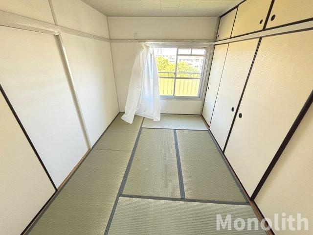 鶴山台49号棟の和室