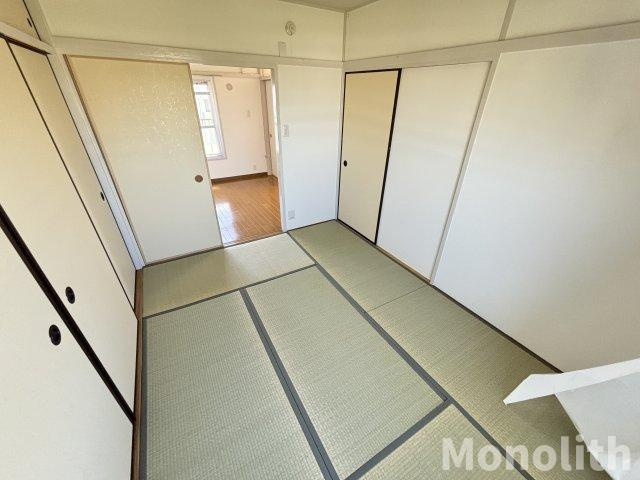 鶴山台49号棟の和室