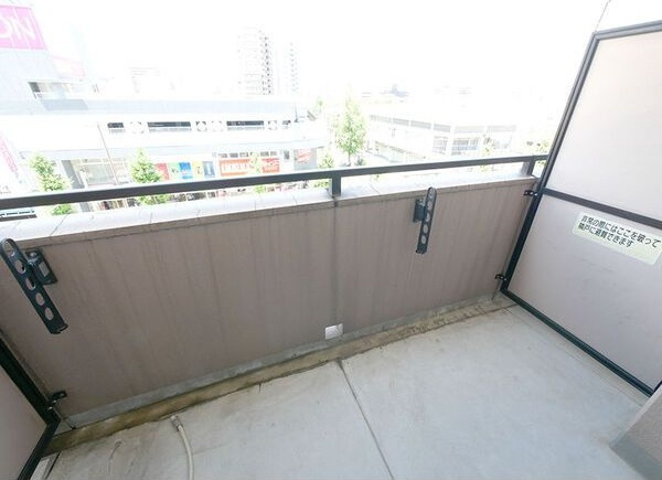 クレストステージ内山のバルコニー