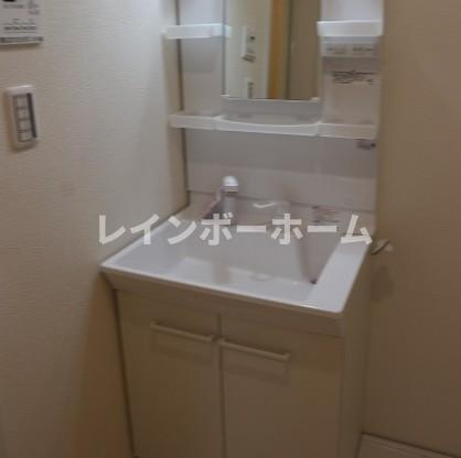 ソラーナユーユーの独立洗面台