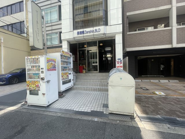 長堀橋ZENSHIN,BLDのエントランス