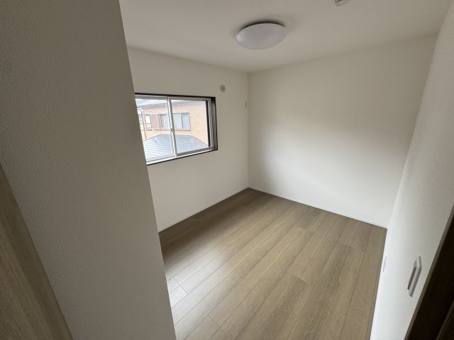 清和４丁目新築建売１期２号の洋室|広々とした洋室です