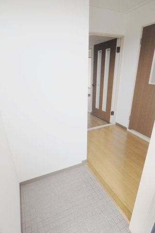 ピュアハイツの玄関
