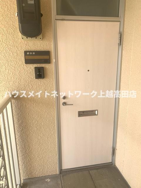 クオリティ加賀のエントランス|玄関ドア