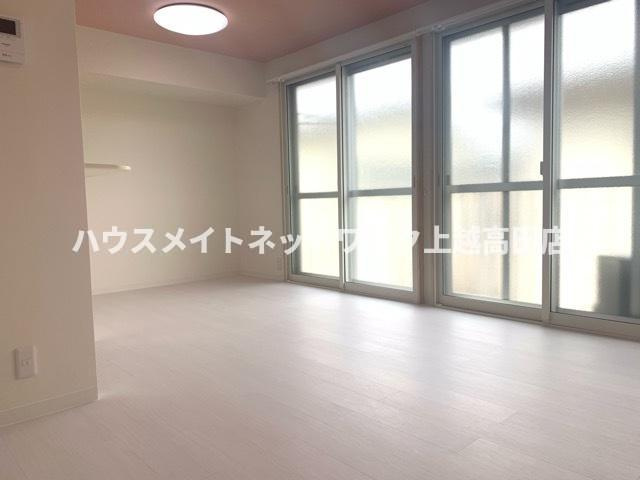 クオリティ加賀の居間・リビング|ＬＤＫ13.5帖