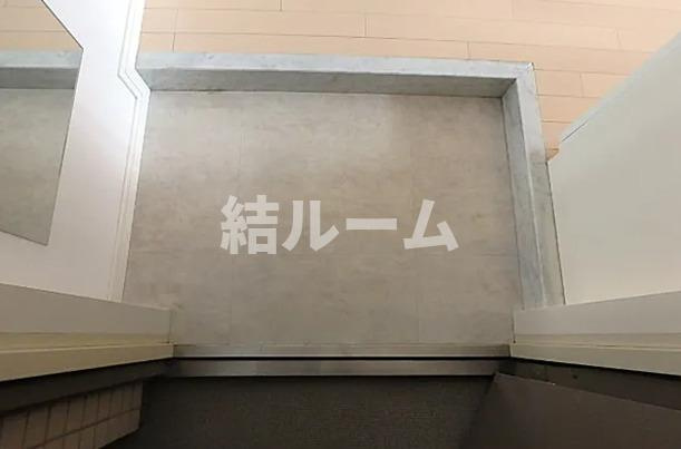 豊島区北大塚２丁目の賃貸マンションの玄関