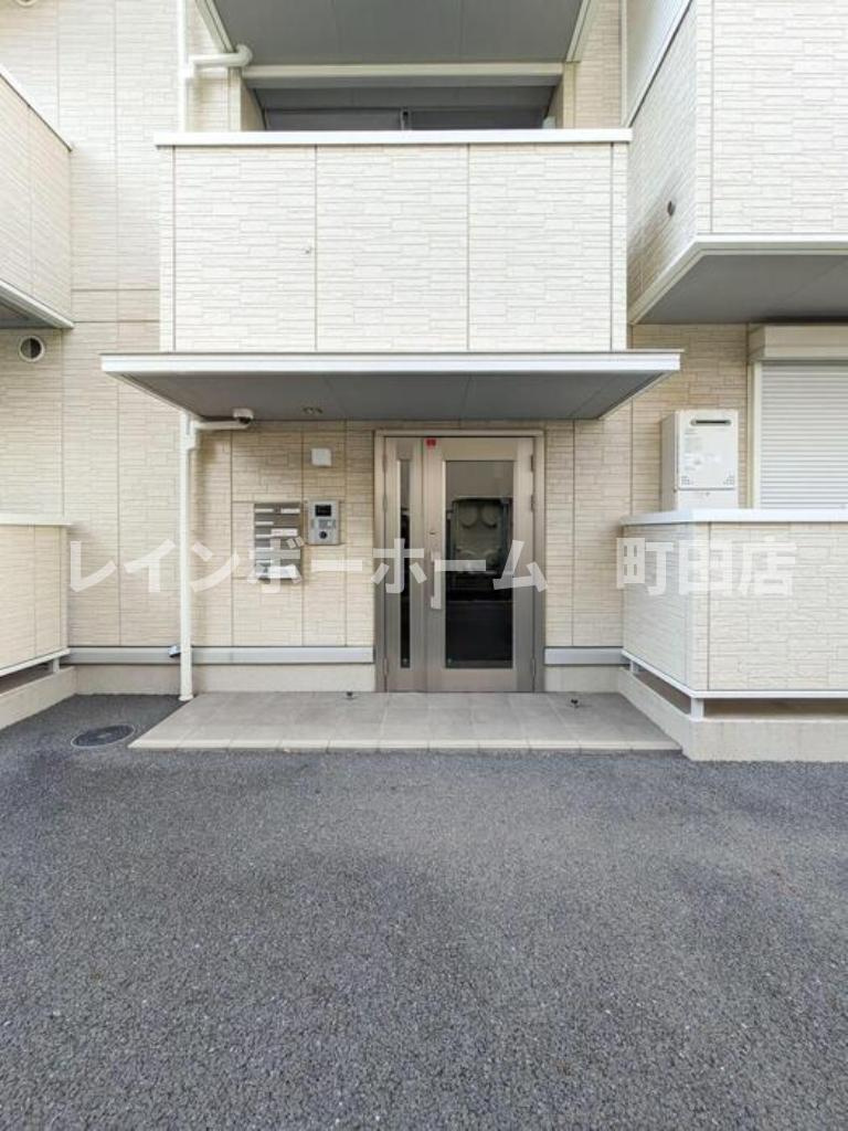 ウェルデンス東林間※初期費用分割あと払いサービス利用可能物件のエントランス