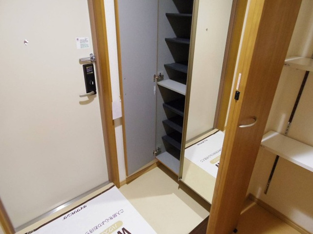 グランアコールⅡの玄関