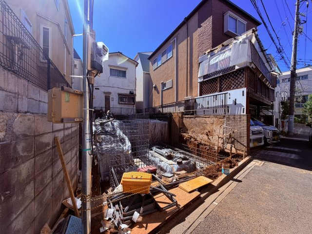 【外観】 | 中野区中央２丁目　新築戸建て | 【建築中】中野坂上駅徒歩3分、利便性も良好のエリア