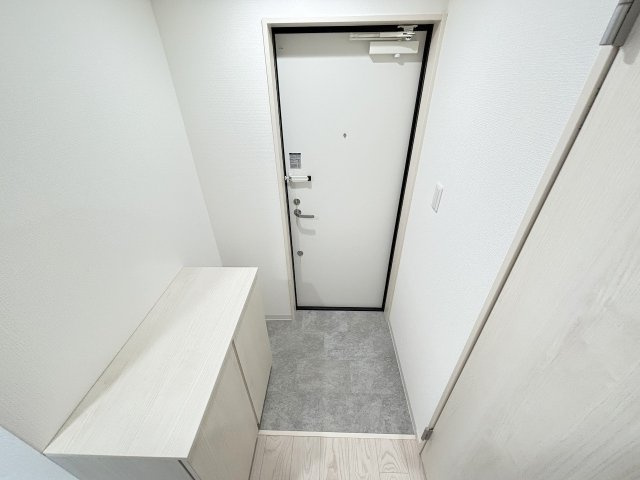 ヴェルメゾン三津屋中の玄関
