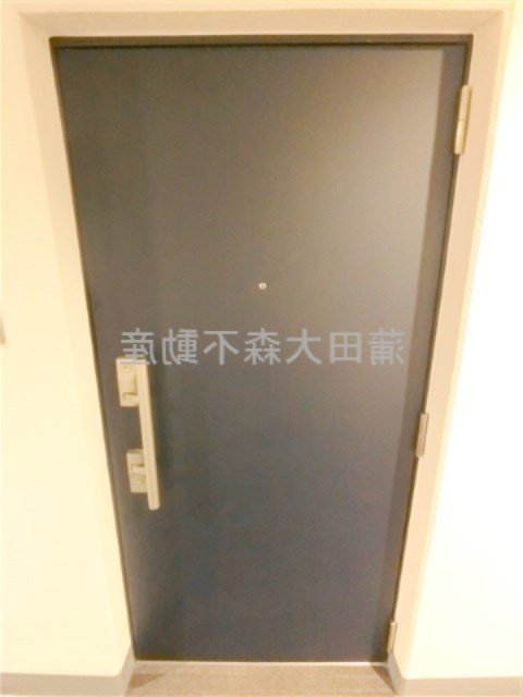 ハーモニーレジデンス蒲田アートヴィラの玄関