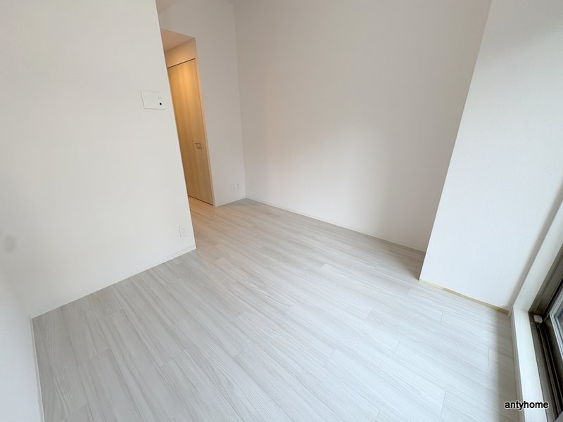 エスリード大阪セレスティア　仲介手数料無料の洋室