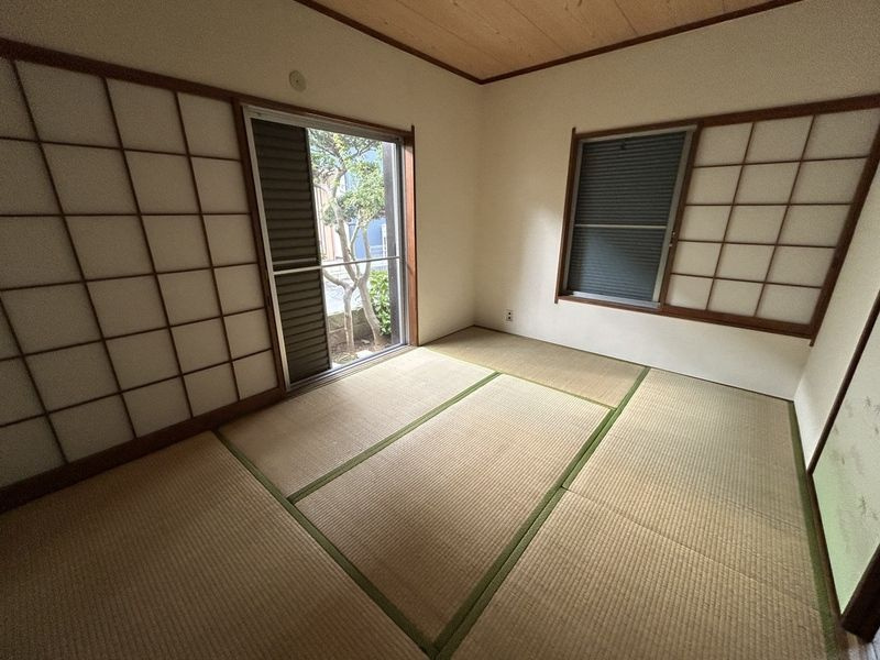 稲荷木貸家の居間・リビング