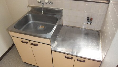 isメゾン西船橋のキッチン|ガスコンロ設置可能なキッチンです