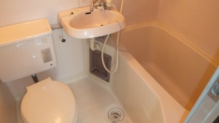 isメゾン西船橋の浴室|3点ユニットバスです