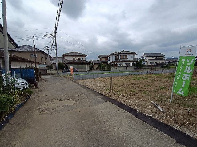 高崎市吉井町吉井売地の前面道路含む現地写真