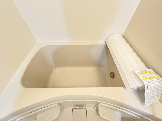 ヴェルメゾン三津屋中の浴室